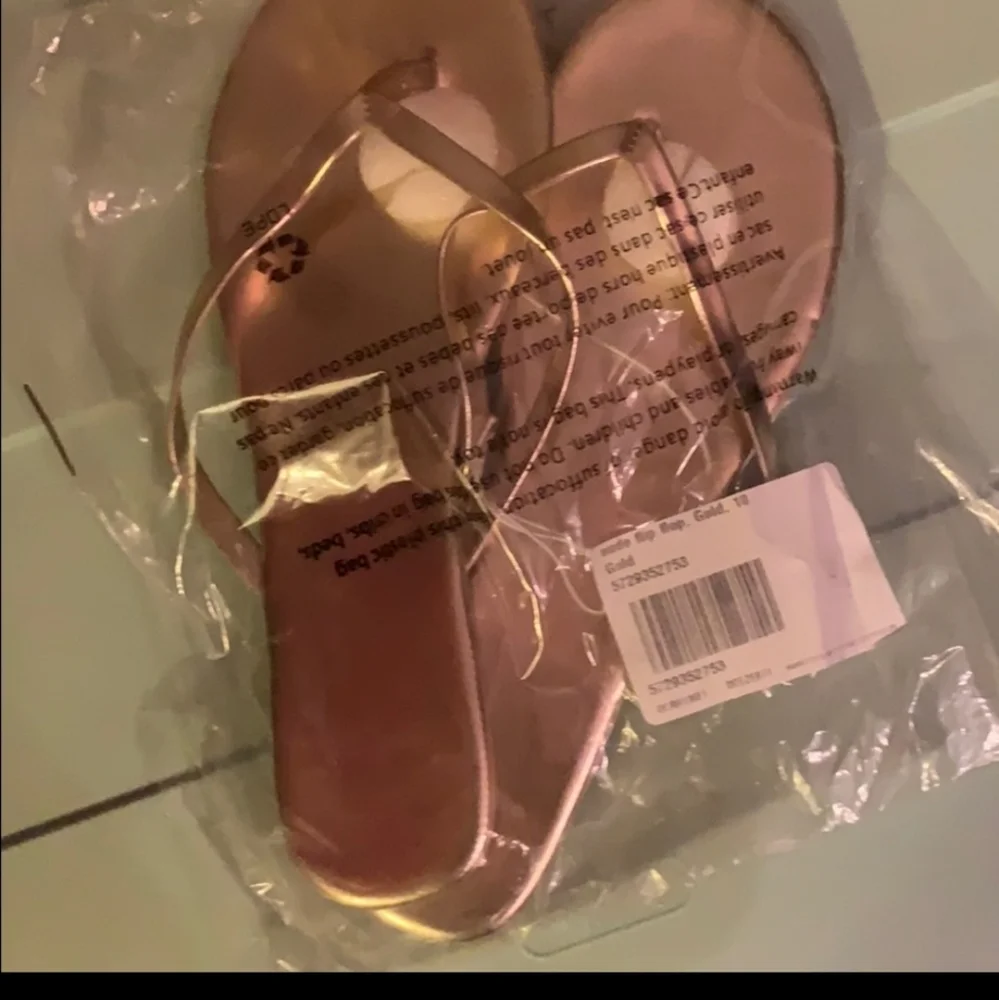 💛NEW LOFT SANDALS💛 - Picture 6 of 7